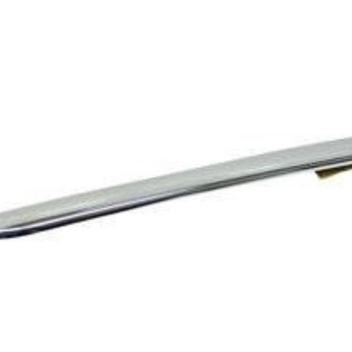 Genuine Mercedes Fender Moulding Trim Right Front OEM (w204) 2046903262