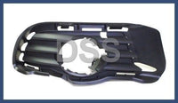Mercedes W204 C250 C300 C350 Genuine Bumper Cover Grille Front Right Passenger