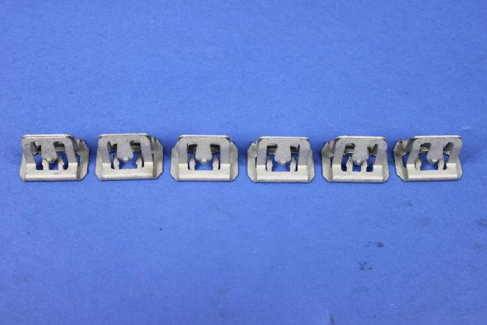 New Genuine Mopar Clip Retaining OE 68053606AA